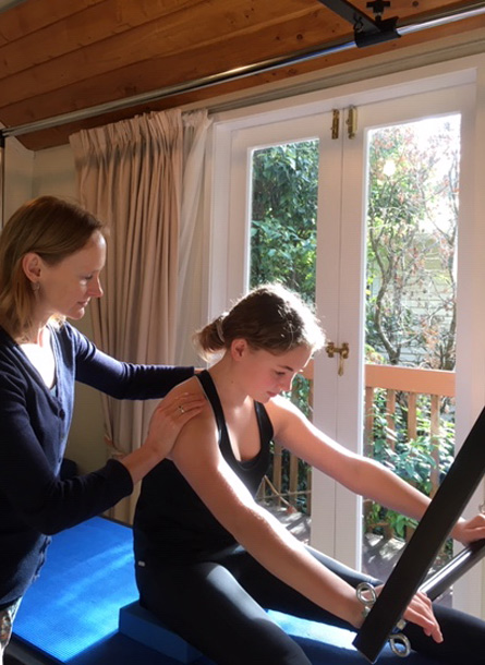 Julie-with-client-on-trapeze
